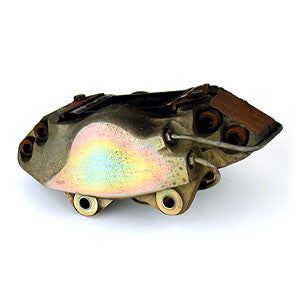 01007B - CALIPER ASSY LH GT5 3 PISTON